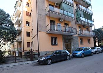 11-1050 Appartamento con 3 camere